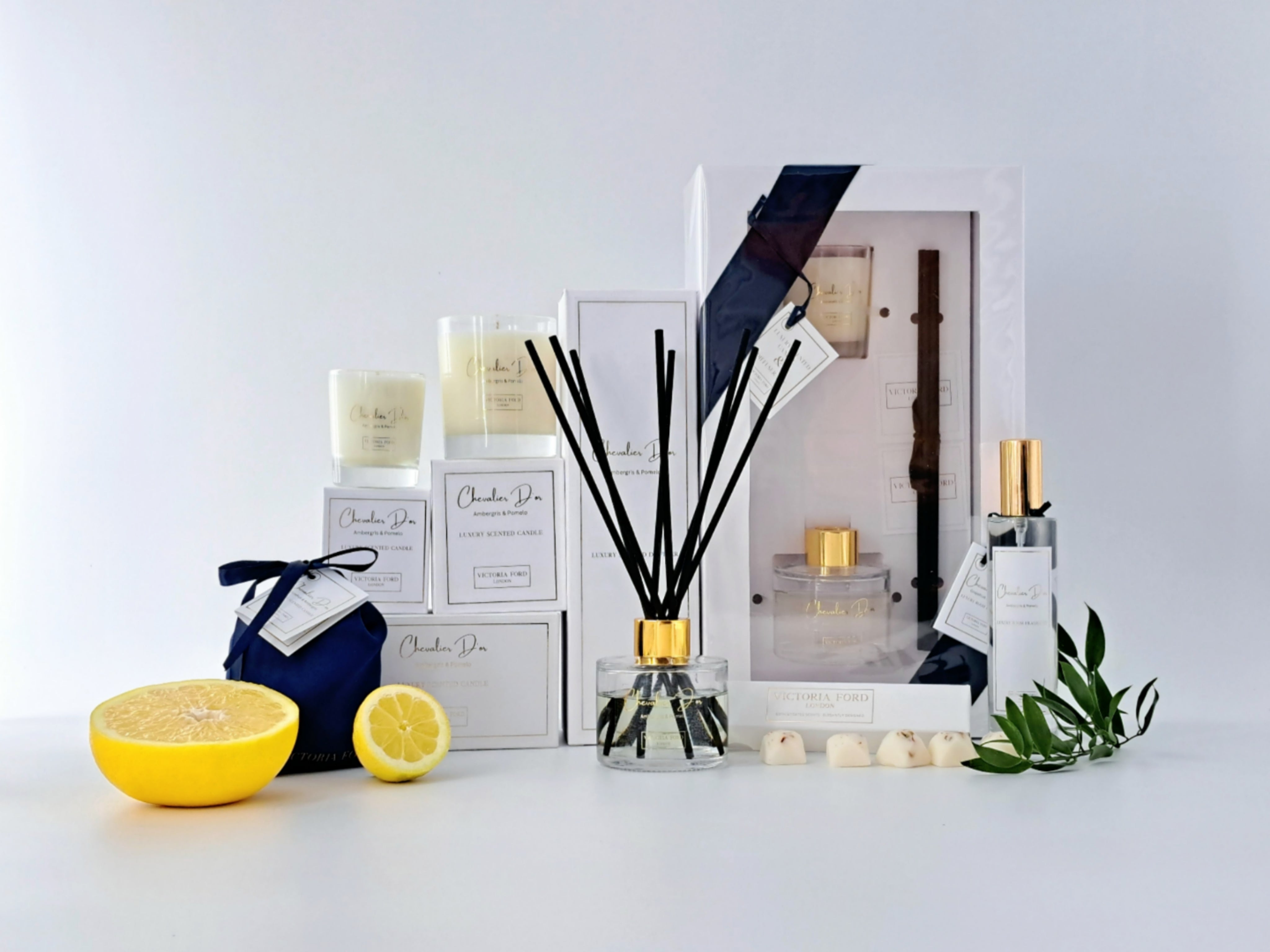 Chevalier D'or Luxury Reed Diffuser & Candle Set