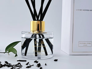 Oudh Luxury Scented Reed Diffuser