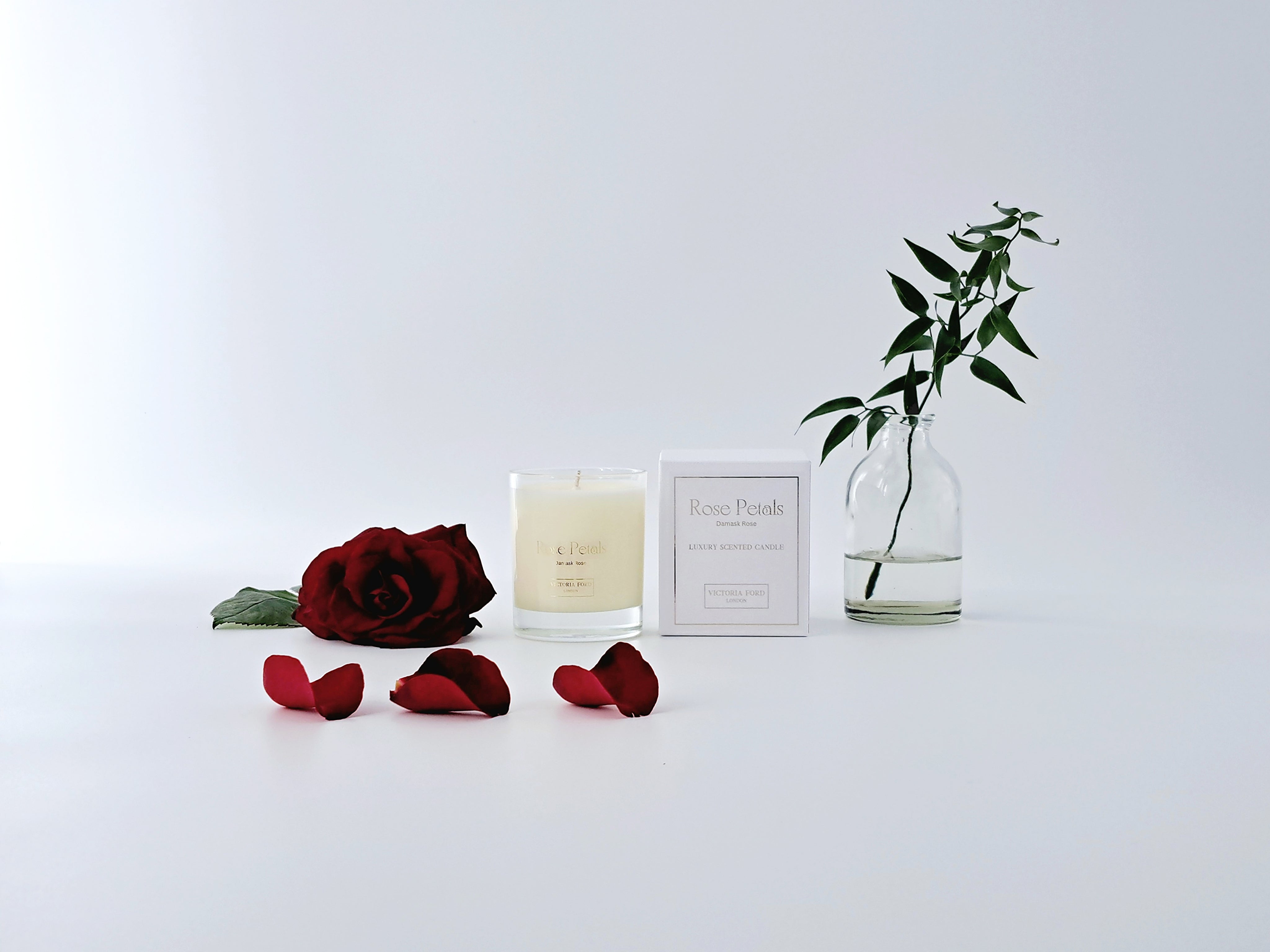 Rose Petals Luxury Scented Medium Candle